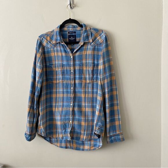 AMERICAN Eagle-Boyfriend Fit Plaid Button Down Shirt - Picture 3 of 7